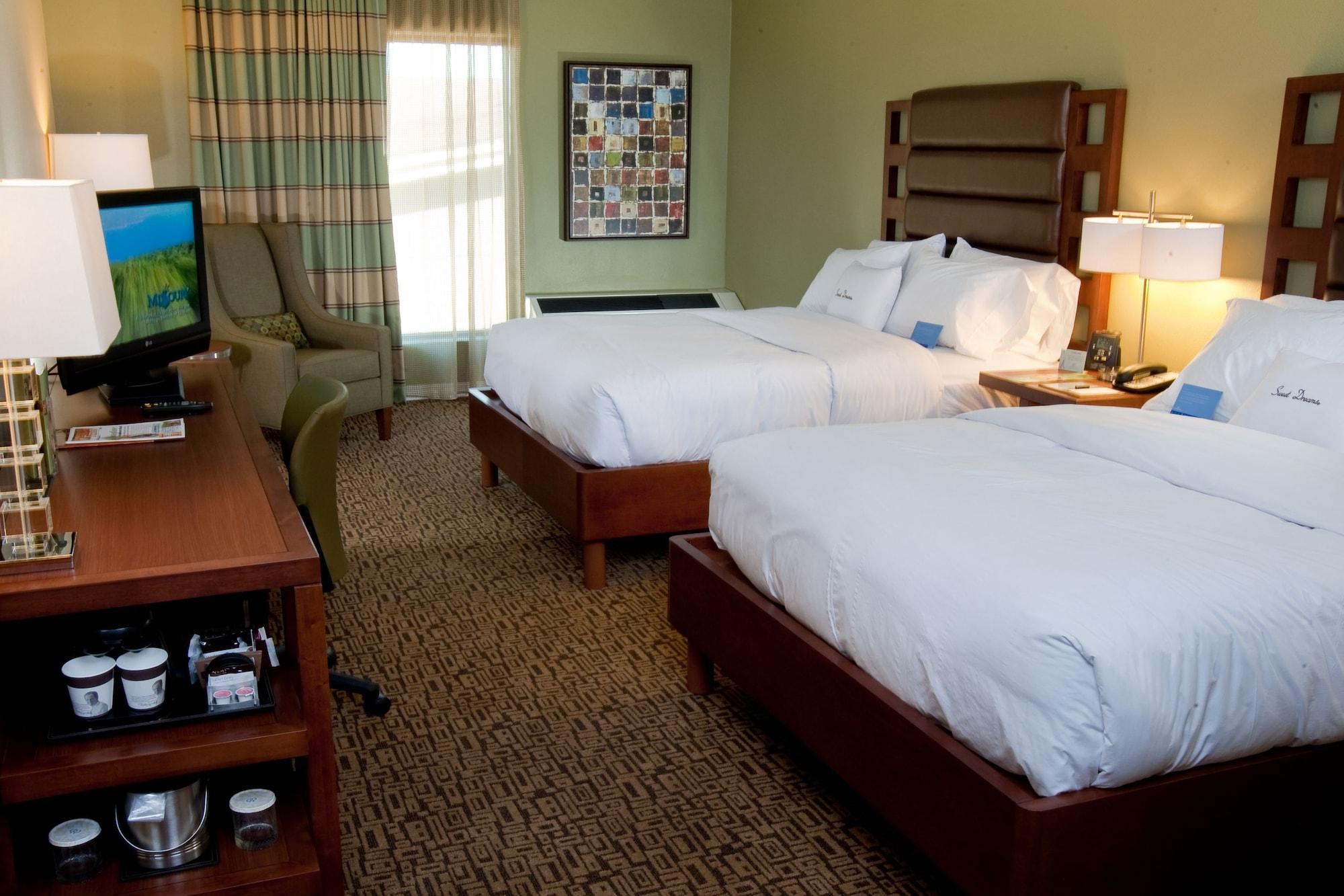 Doubletree By Hilton Collinsville/St.Louis Exterior photo