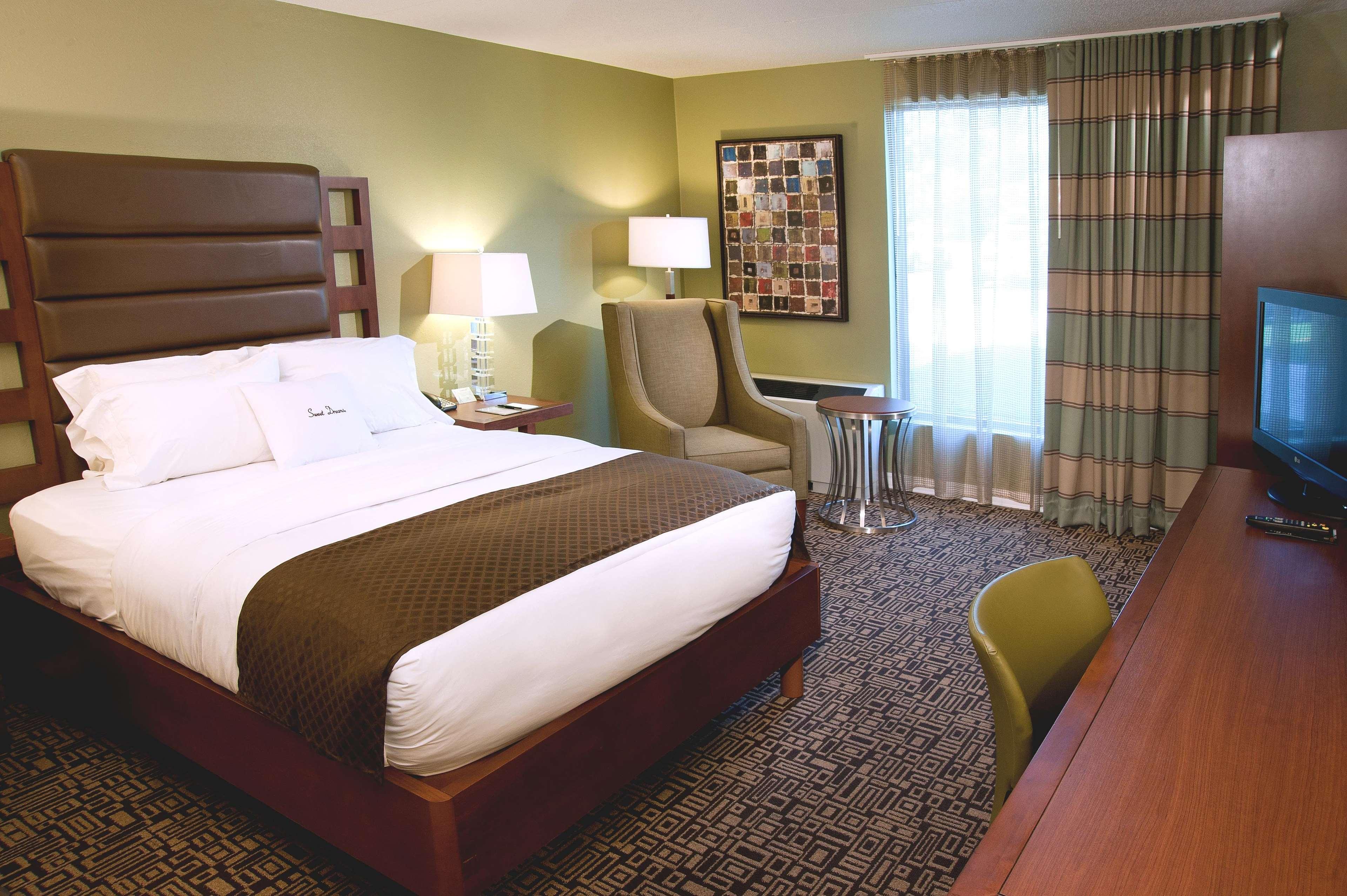 Doubletree By Hilton Collinsville/St.Louis Exterior photo