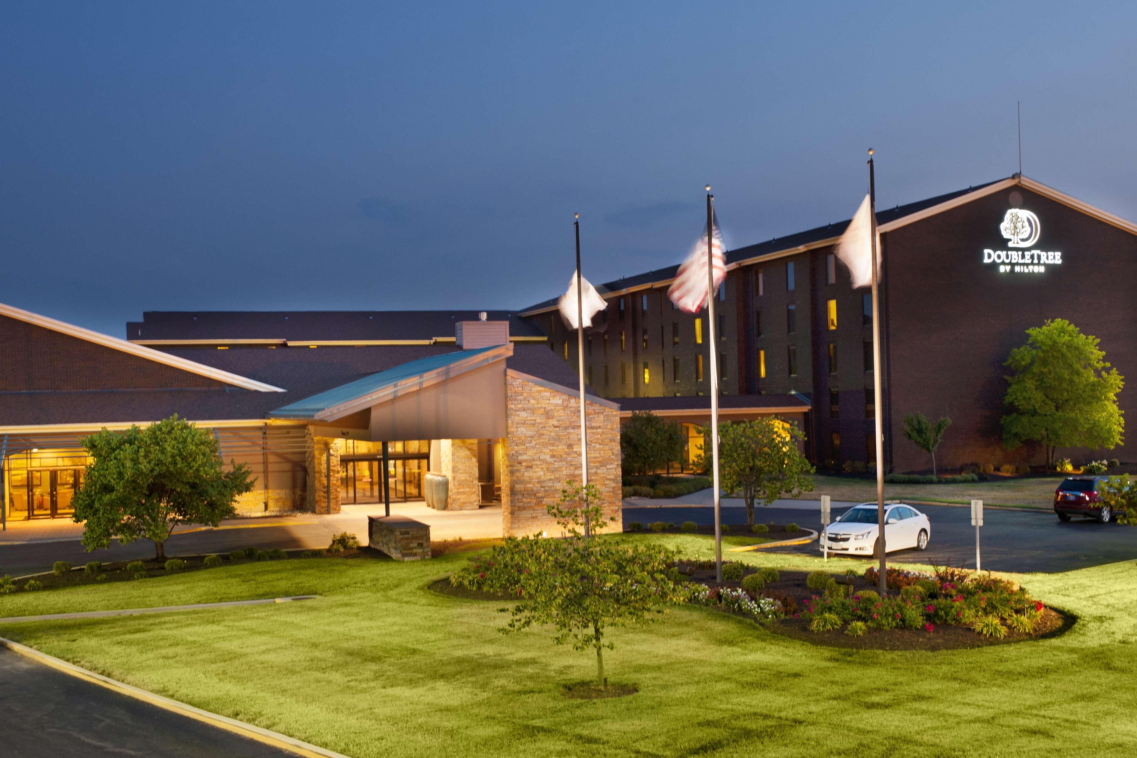 Doubletree By Hilton Collinsville/St.Louis Exterior photo