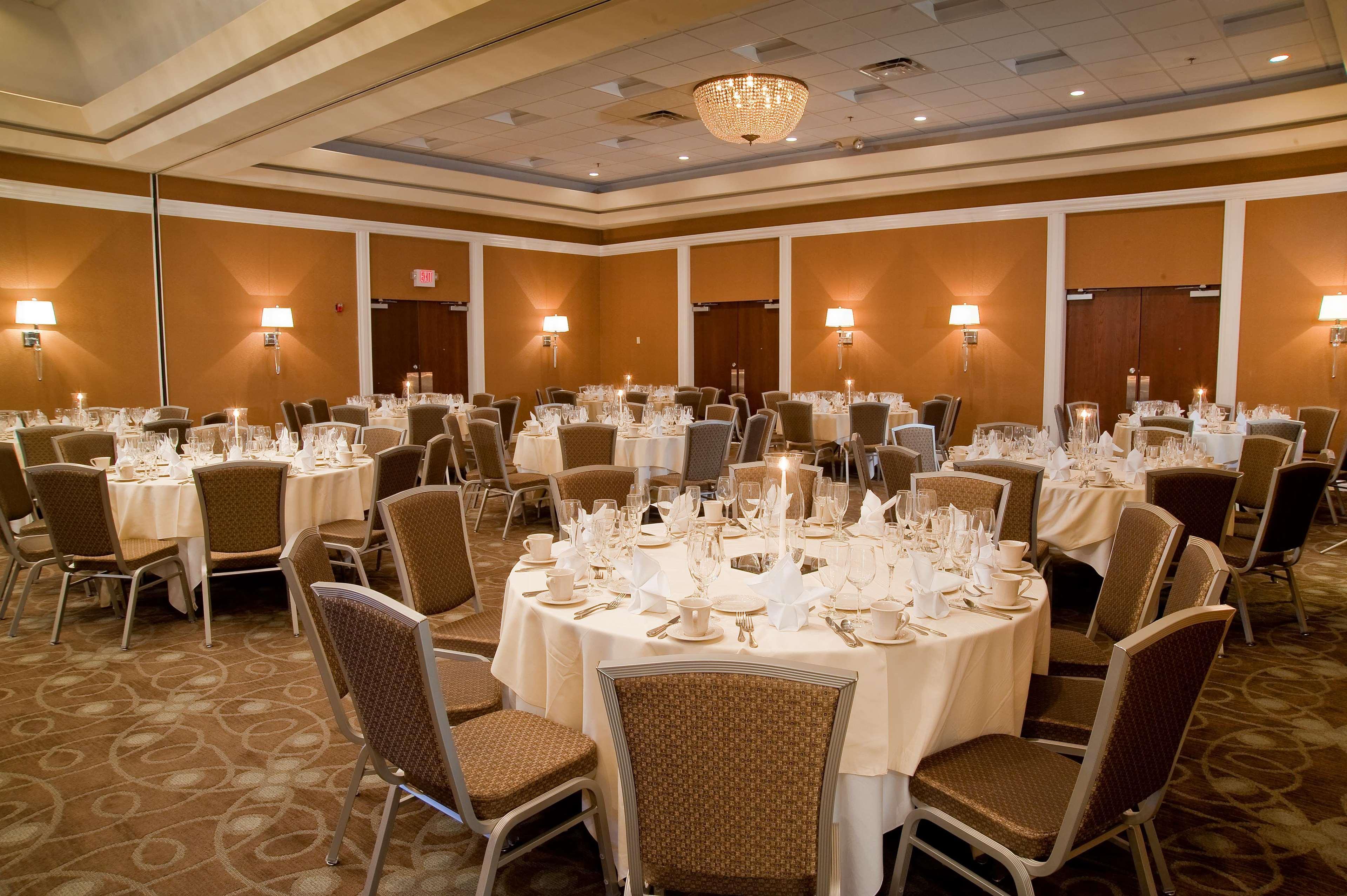 Doubletree By Hilton Collinsville/St.Louis Exterior photo