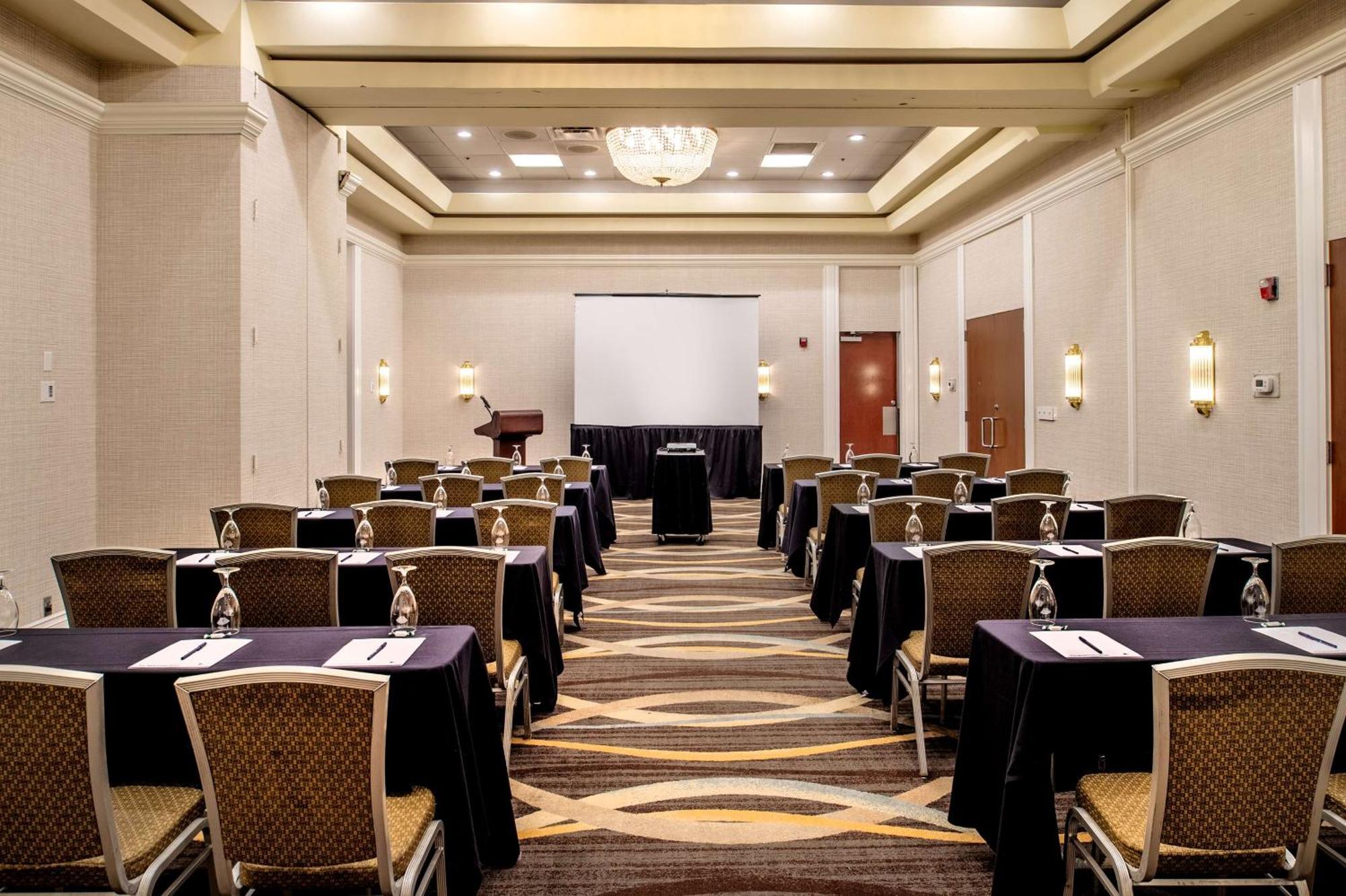 Doubletree By Hilton Collinsville/St.Louis Exterior photo