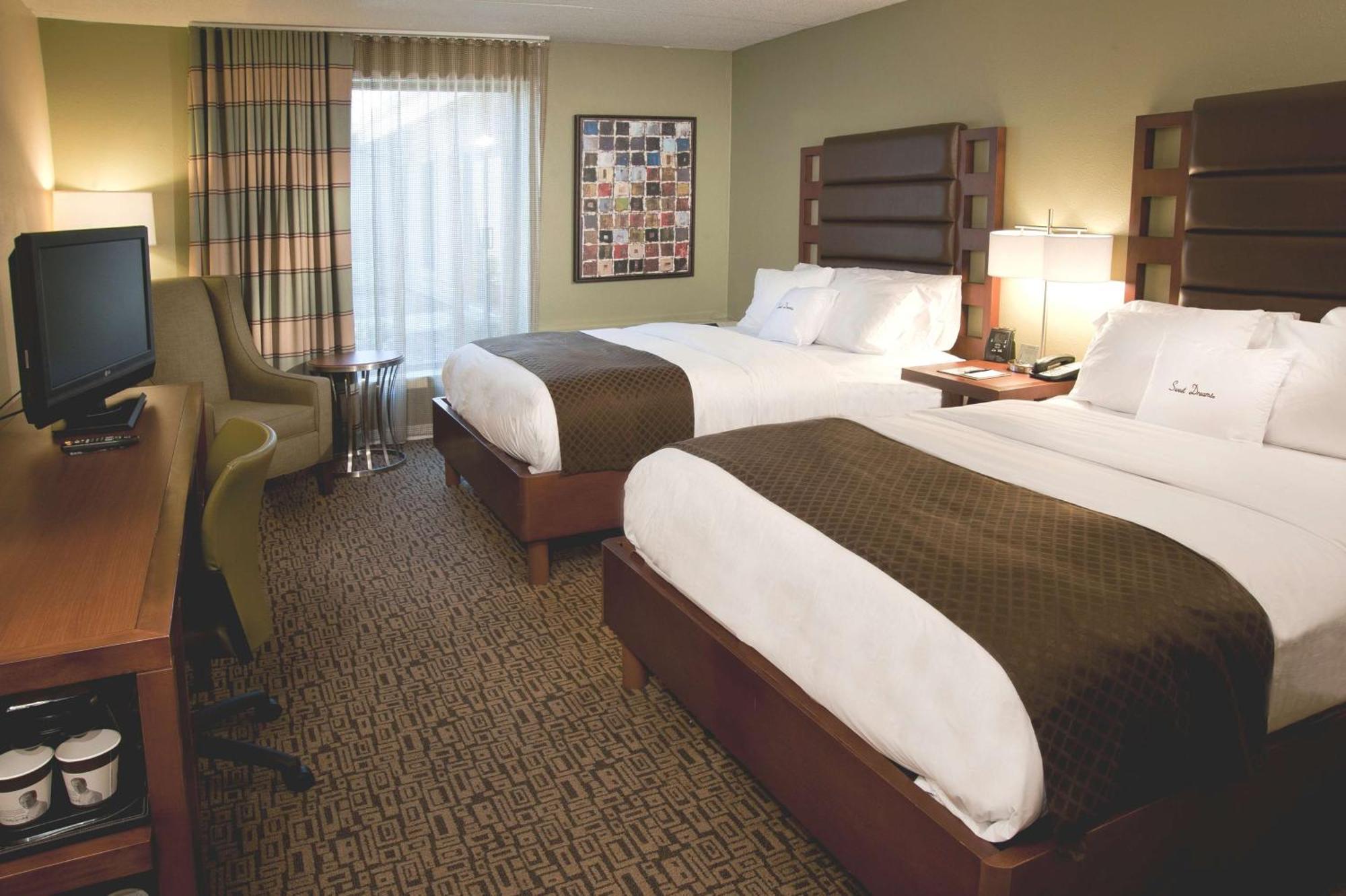 Doubletree By Hilton Collinsville/St.Louis Exterior photo